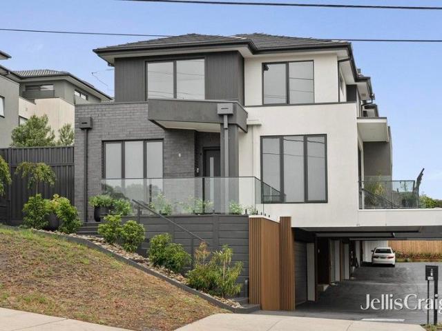 Sunset Views, Village Vibes & Contemporary Comfort