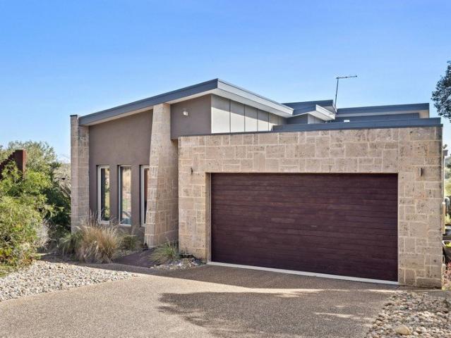 Sunsets, Privacy and a Fully Furnished Home
