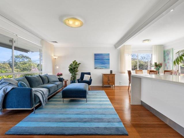 Sunsets, seclusion and elevated warm family living