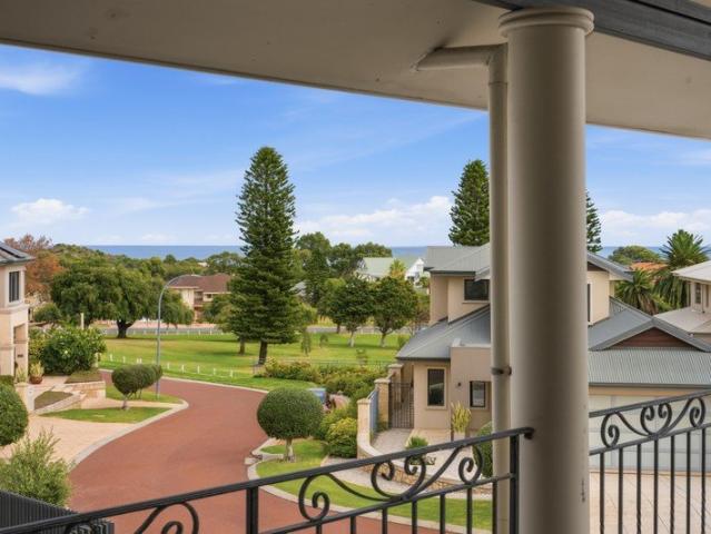 Sunsets, Sea Views & Space for Everyone