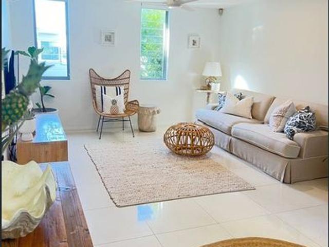 Sunshine Beach Fully Furnished short or long lease available