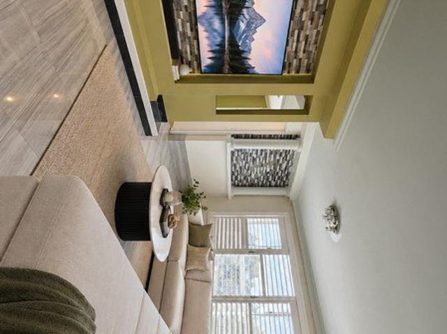 Sunshine Living Awaits You!
