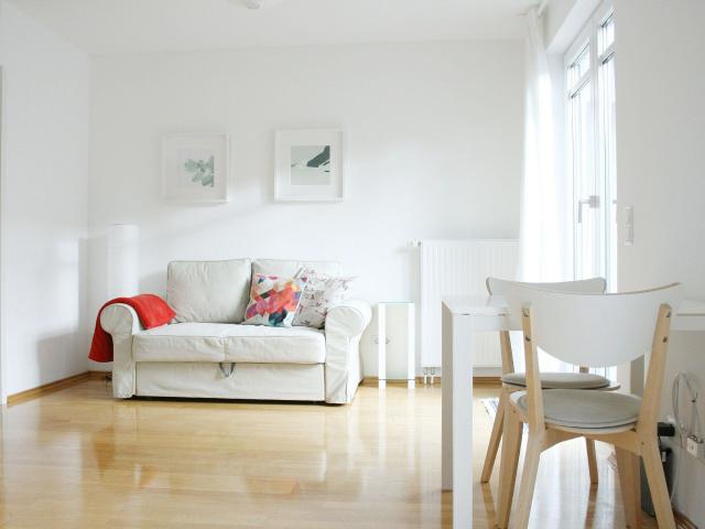 Sunshiny, quiet apartment with balcony in the center of Hamburg Rotherbaum