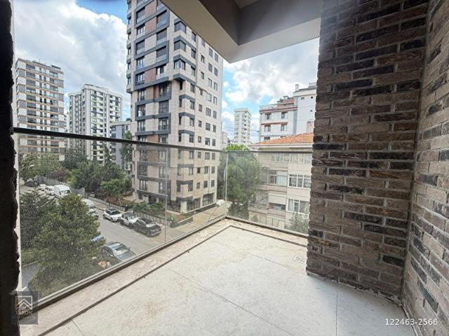 SUADİYE VARONDAN CADDEYE 5DK 2+1 115M2 BALKONLU SIFIR TEK YETKİL