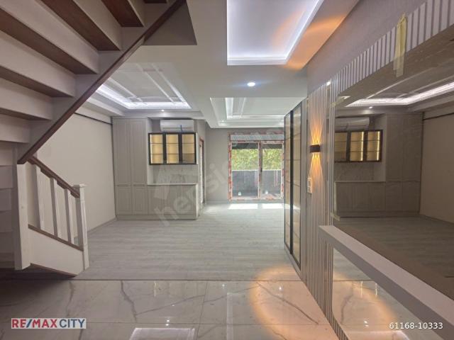 SUADİYEDE KIRALIK SIFIR 3+2 105 M NET 2 BANYO 2 TERAS 1 BALKON ÇATI DUBLEKS