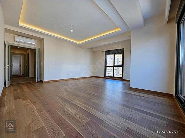 SUADİYEDE VARONDAN BAĞDATA 2.BİNA YENİ BALKONLU GÜVENLİK, HAVUZ
