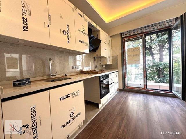Suadiye Çolak İsmail Caddesi Üzerinde 2+1 Balkonlu Kiralık