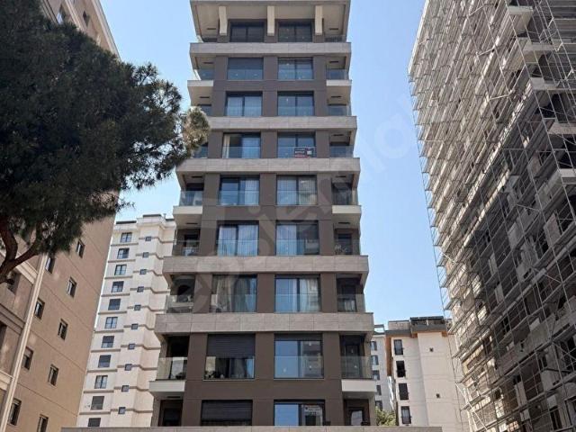 Suadiye Ayşe Çavuş'ta 3 Cepheli, Kapalı Otoparklı 2+1 Troyka'dan Satılık Daire