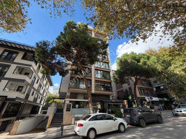 Suadiye Bağdat Cad.yakını 10 Yıllık Ebeveynli 110m2 Kiralık 3+1