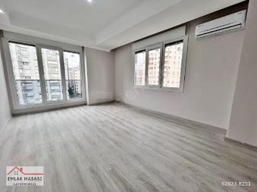 Suadiyede Bağdat Caddesine Yakın Sıfır Binada 2+1 Daire EMLAK MASASI