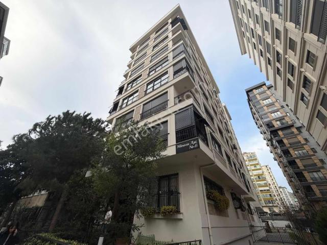 Suadiyede Bağdata Yakın 145 M2 Ebeveynli Balkonlu Lüx Boş 3+1