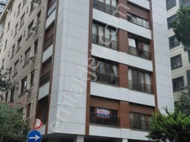 Suadiyede Genç Binada Kiralık 3+1 Daire