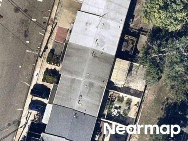 Suburbia Dr