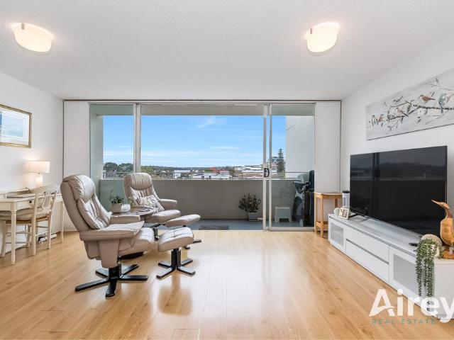Sub penthouse 2 bedroom apartment