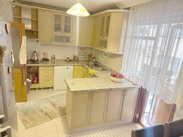Subayevleri Mahallesinde 4+1 Satılık Daire | Metro Yakınında Geniş Aile Dairesi