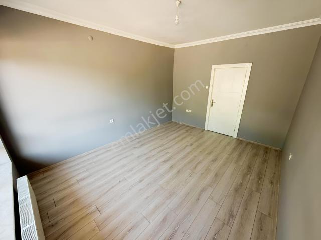 Subayevleri'nde Kiralık 2+1 Güneydoğu Cephe Masrafsız Daire