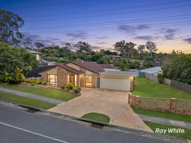 Subdivide or Move In! Expandable Dwelling on a 888m2 Prime Lot