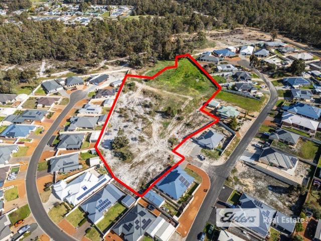 Subdivision Potential 1.1 Ha Lot of Land!