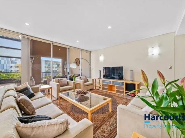 Subiaco Penthouse With Sensational Outdoor Entertainment