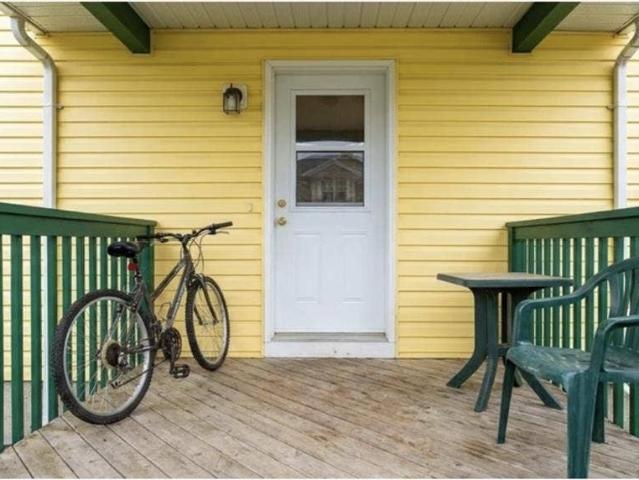 SUBLET MY ROOM IN CENTRAL SQUARE!