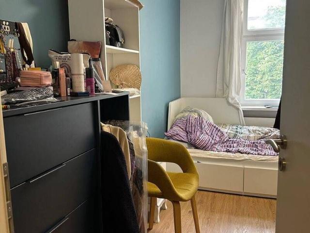 Sublet: Room Available in Bright 3 Room Apartment in Kudamm September 2026