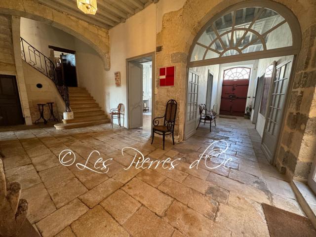 Sublime Maison De Village Xvii° et Xviii° Siècle 600M2. 600m² Agen