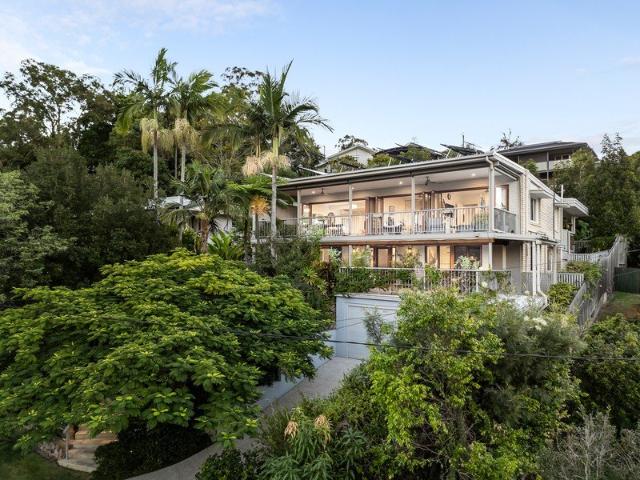 Sublime lifestyle oasis in peaceful neighbourhood