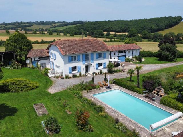 Sublime Propriété avec gîte et piscine 325m² Vic Fezensac