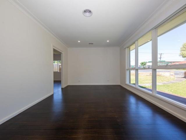 Sublime single level space in prime position with full renovation