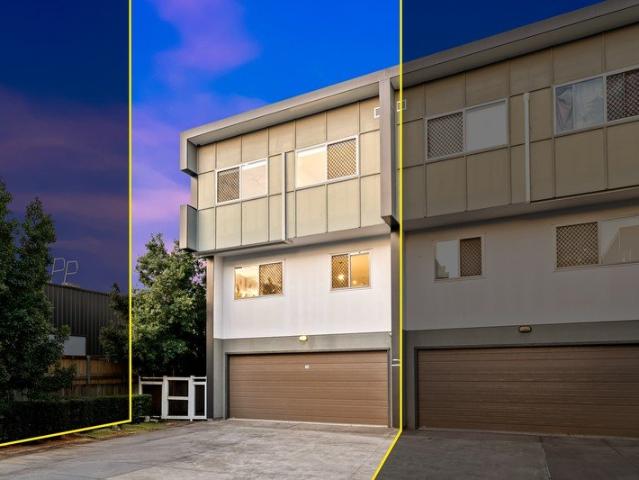 SUBMIT OFFER PROPERTY MUST BE SOLD | Rare Four Bedroom Townhouse with Three Full Bathrooms