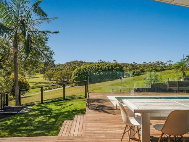 Substantial 1,391sqm Holding with Golf Course Views & Separate Self Contained Dwelling