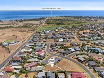 SUBSTANTIAL BLOCK OF LAND WITH UNLIMITED POTENTIAL!