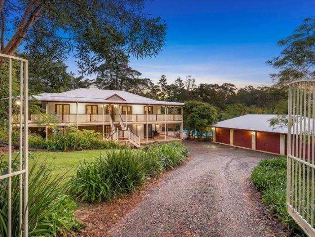 Substantial Character Home Minutes to Maleny!
