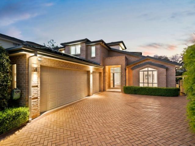 Substantial Family Living and Entertaining in a Peaceful North Epping Pocket