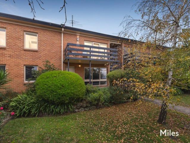 Substantial Living & Spectacular Views Near Burgundy Street
