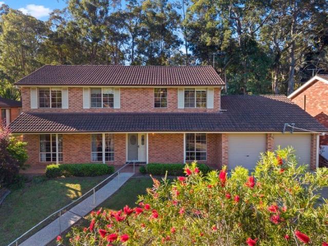 Substantial proportions, wide frontage and a prized north to rear setting