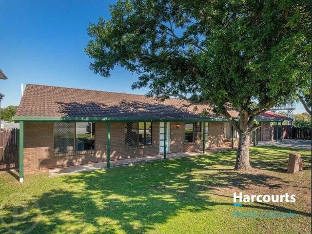 Substantial renovation newly completed for a stunning 5 bedrooms, 3 baths plus a self contained granny flat!
