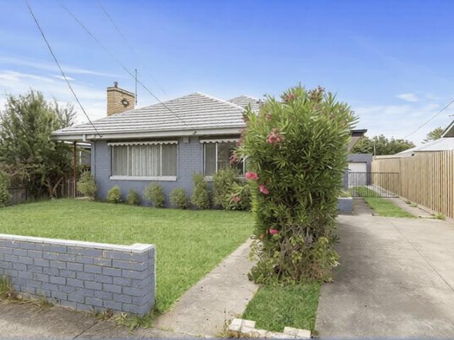 Substantial Sized Home In Ideal Location