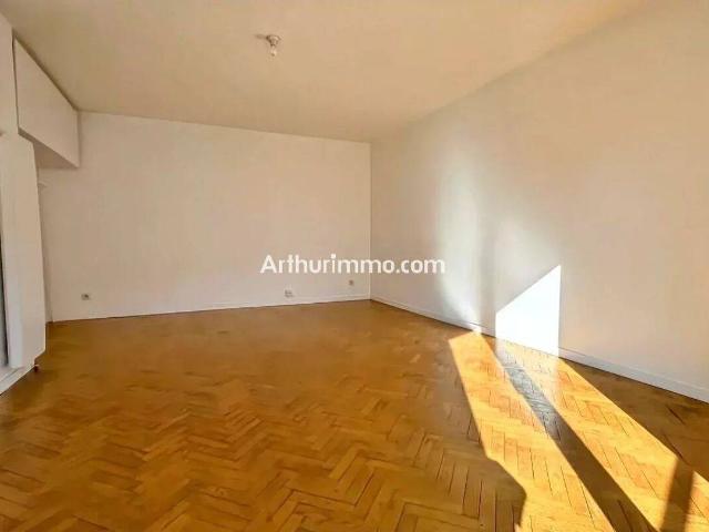SUCY EN BRIE APPARTEMENT 2 PIECES MEUBLE