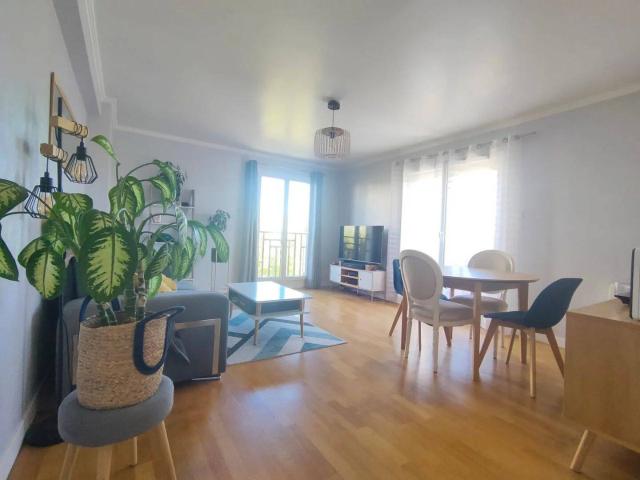 SUCY EN BRIE Appartement 4 pièces