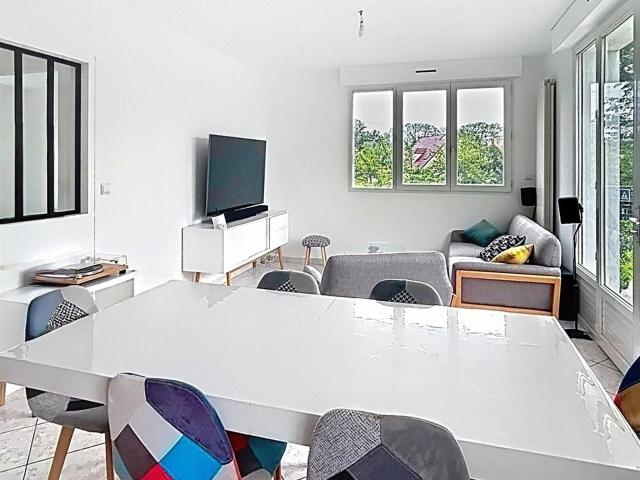 Sucy en Brie Les Bruyères Maison familiale 5 chambres, pisci. 125m² Sucy En Brie