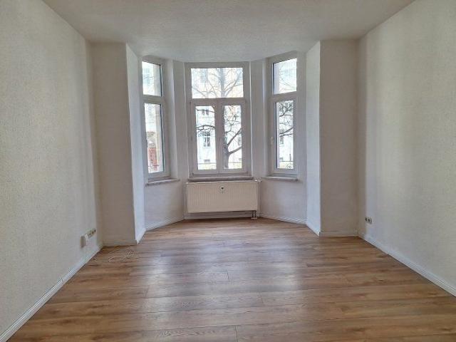 Suchen Sie ein gemütliches Wohnzimmer mit Erker? Dann hier!