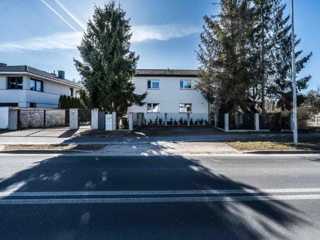 Dom z 2 niezależnymi mieszkaniami 204 m² w Suchym Lesie