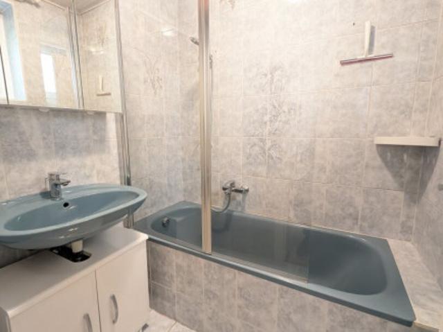 SÜDTIROLER PLATZ: Zentral gelegene 2 Zimmer Wohnung nahe U Bahn