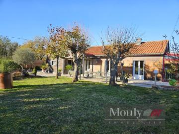 Sud Cahors Maison De Plain Pied Avec Piscine Et Grand Garage 140m² Le Montat