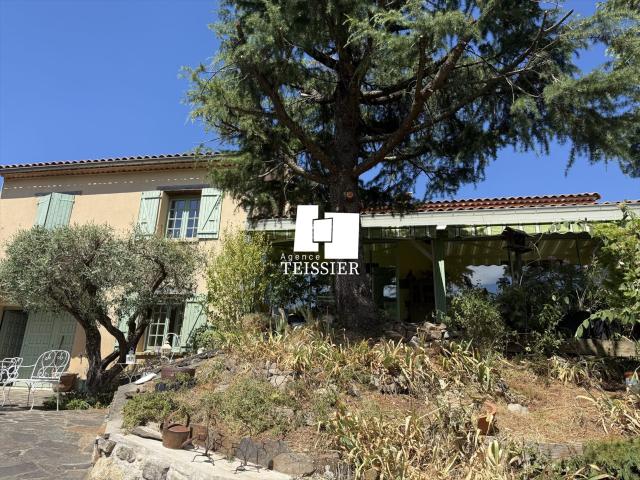 Sud Ardèche /Gard: Secteur St Ambroix 30500, Villa provença. 157m² Courry