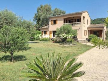 Sud Ardèche / Les Vans: Villa contemporaine avec piscine et dépendance accès privé à la rivière