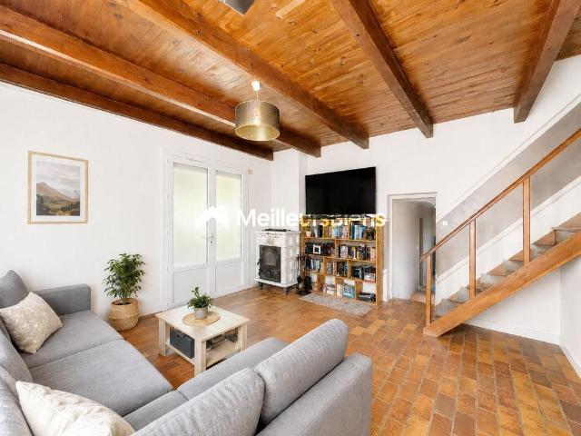 Sud Ardèche Les Vans: Maison 134 m2 avec dépendance et es. 134m² Les Vans