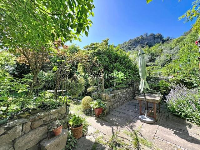 Sud Ardèche/Les Vans – Maison en pierre avec jardin – 138 m². 138m² Les Vans