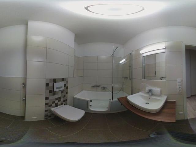 Süd Balkon – Aufzug – barrierefrei | 2 Zimmer Wohnung Plauen Zentrum